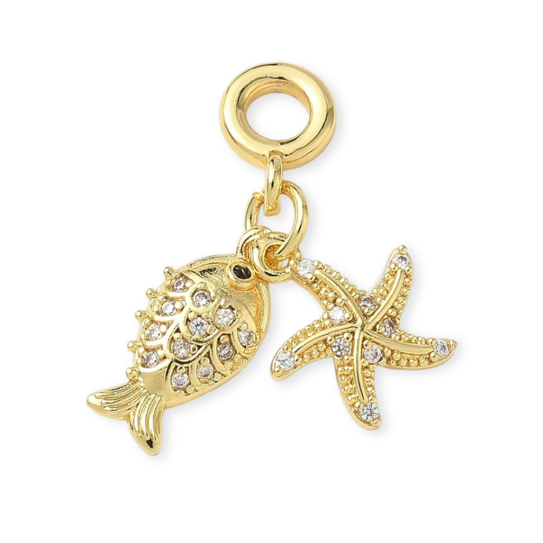 Dije multicharm de pez y estrella de mar de chapa de oro con zirconia