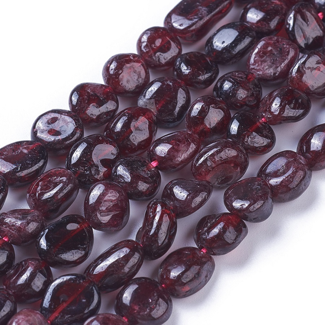 Tira de granate natural nugget con aproximadamente 44 cuentas