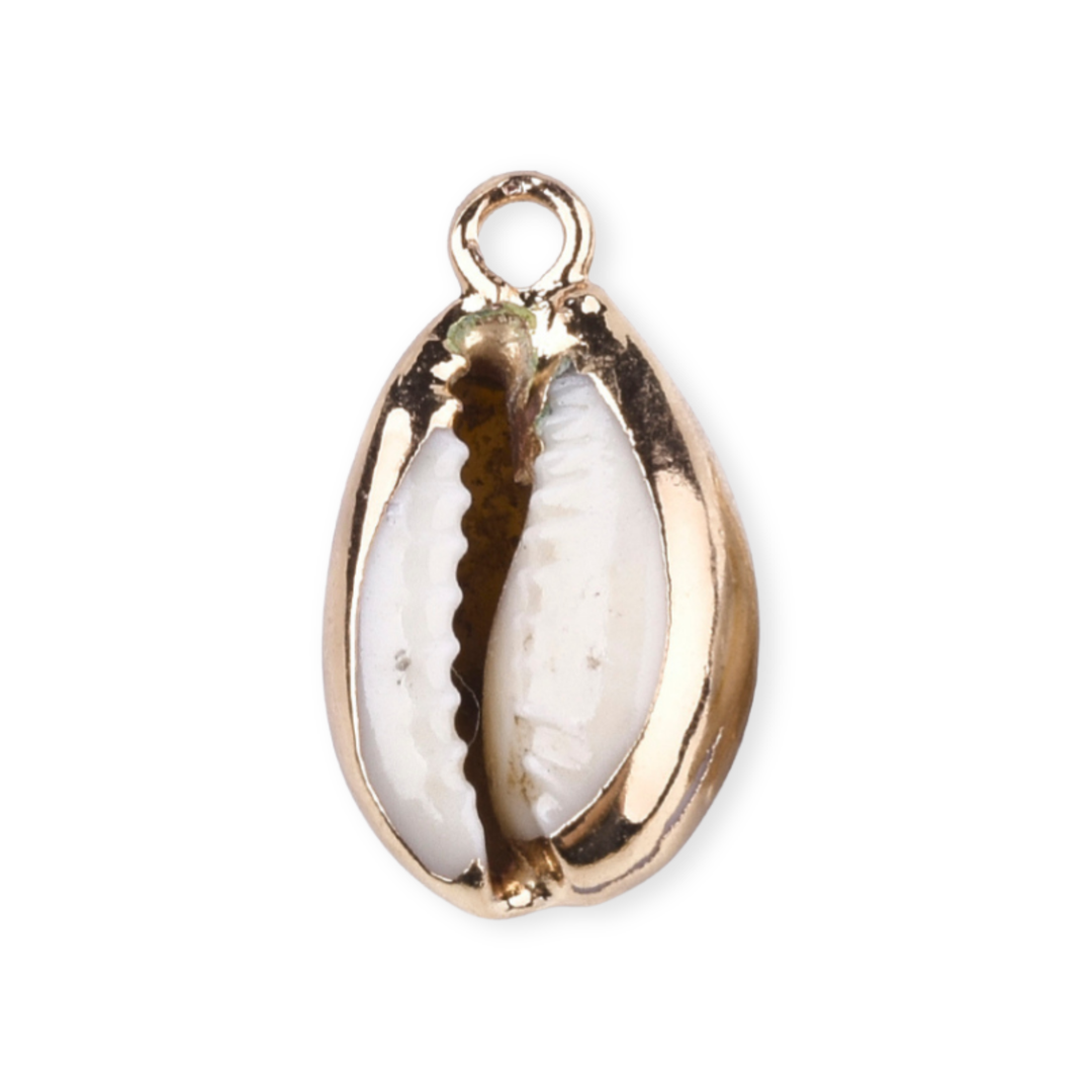 Dije de concha natural biselado en chapa de oro
