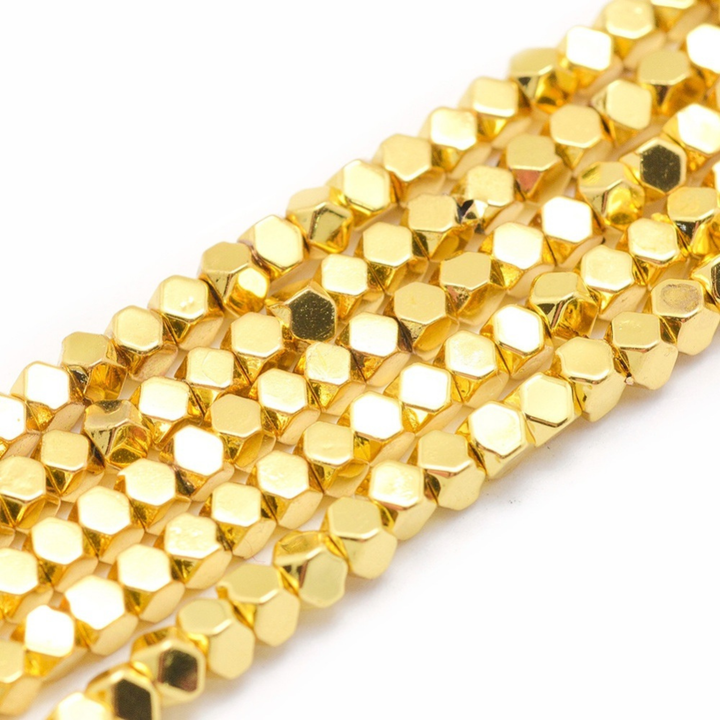 Tira de hematita cúbica de 4 mm para joyería