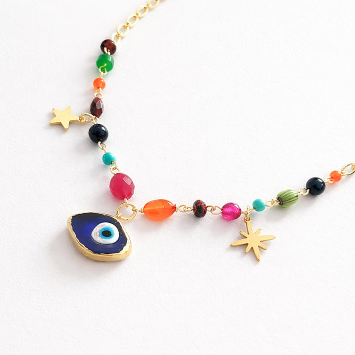 Collar de piedras naturales