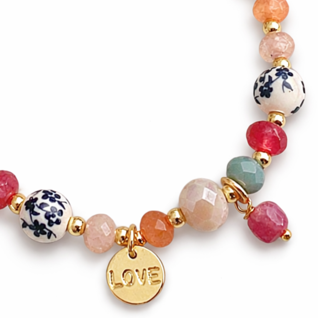 Brazalete elástico con cerámica, jade, cristal y separadores de chapa de oro