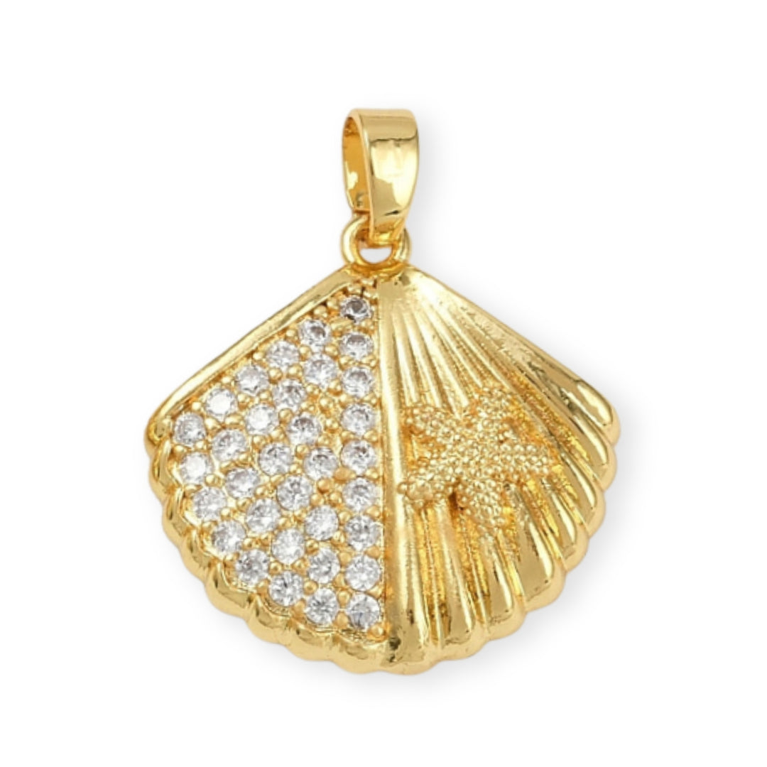 Dije de concha de chapa de oro con zirconia
