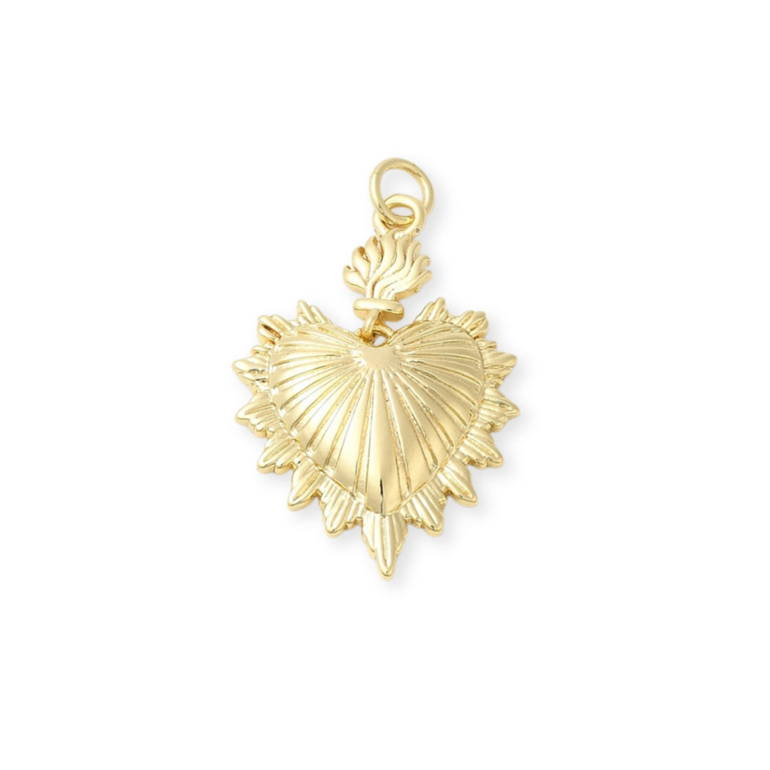 Dije de corazón de chapa de oro