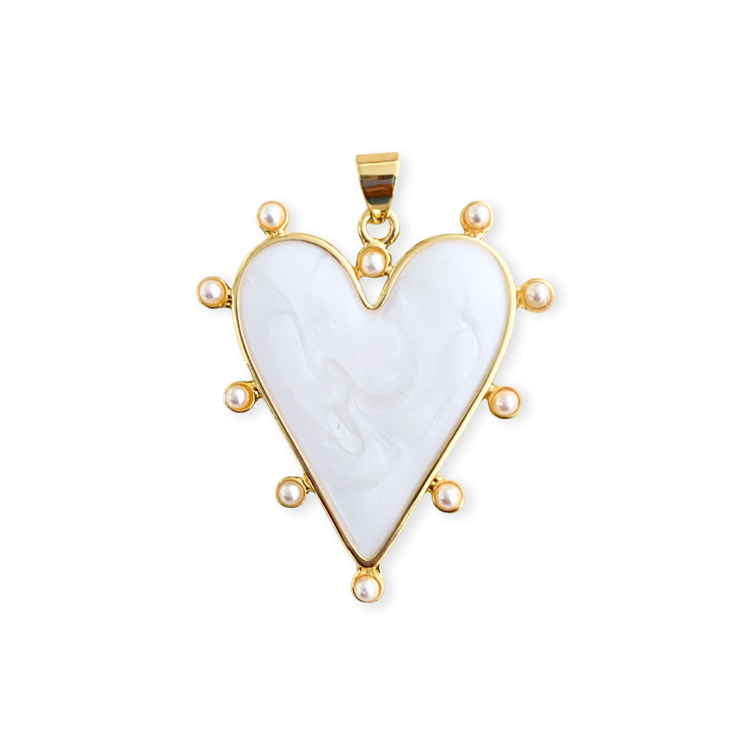 Dije de corazón blanco de chapa de oro con esmalte