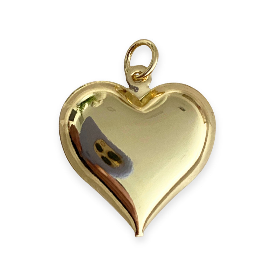 Dije de corazón de chapa de oro