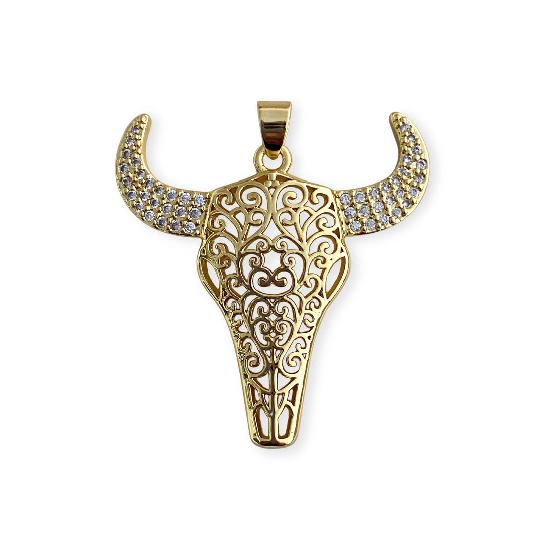 Dije de cabeza de toro de chapa de oro con zirconia en los cuernos