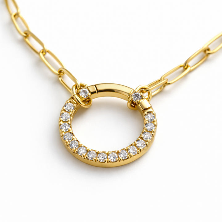 Cadena de chapa de oro con broche circular con zirconia