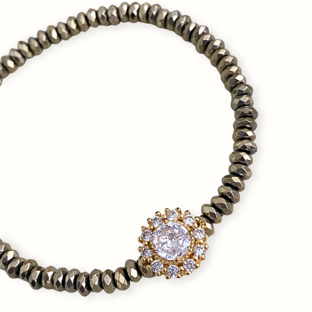 Detalles de Brazalete de hematita con separador de chapa de oro y zirconia