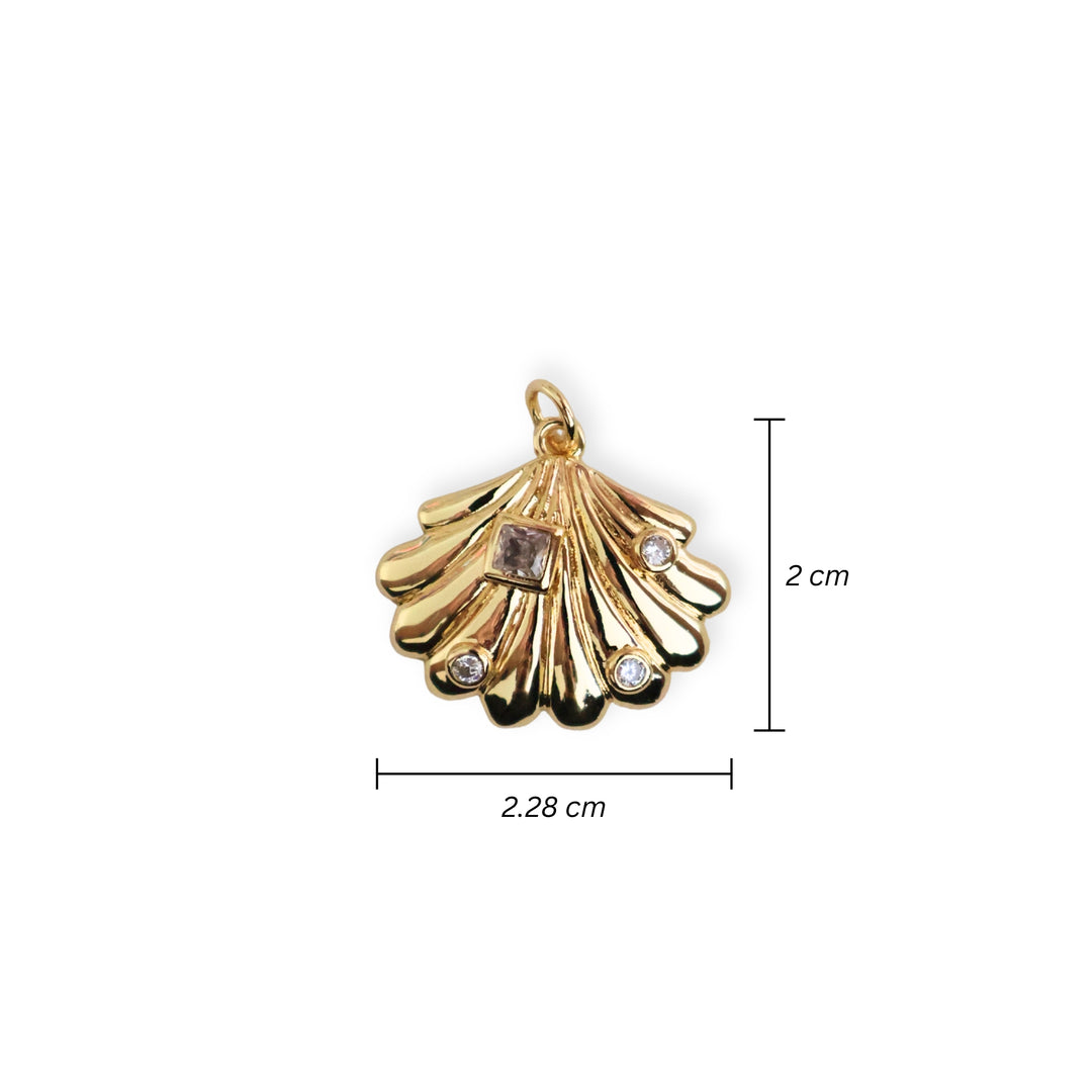 Medidas para dije en forma de concha de chapa de oro con zirconias brillantes decorativas