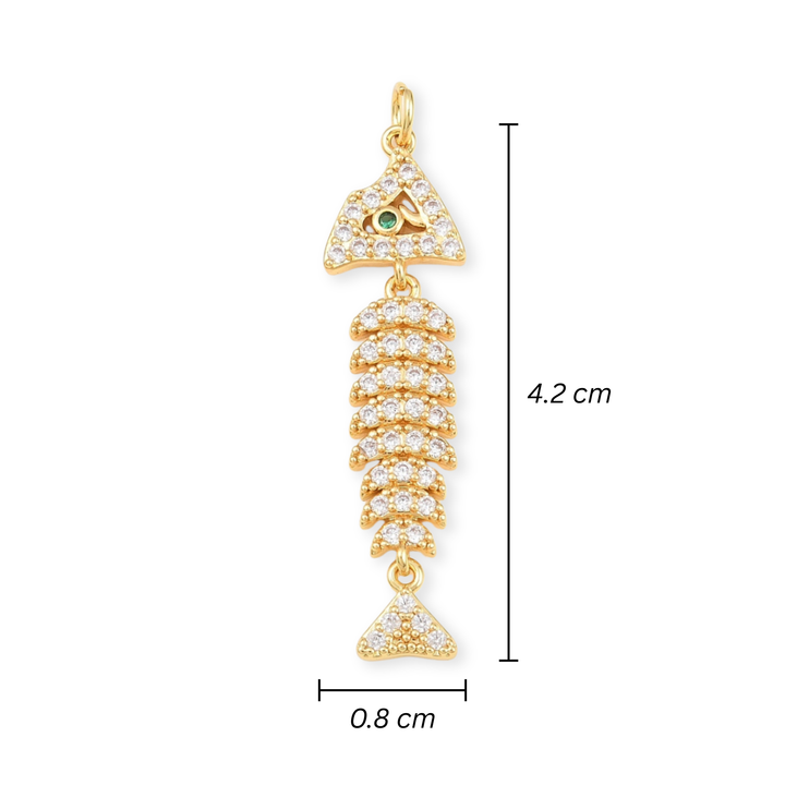 Medidas para Dije de pez de chapa de oro con zirconia