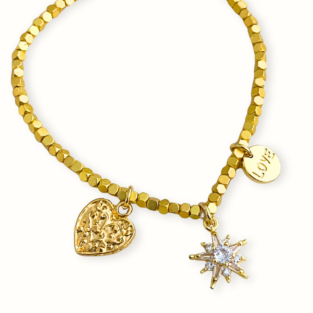 Detalles de Brazalete de hematita con dijes de corazón, estrella y Love de chapa de oro