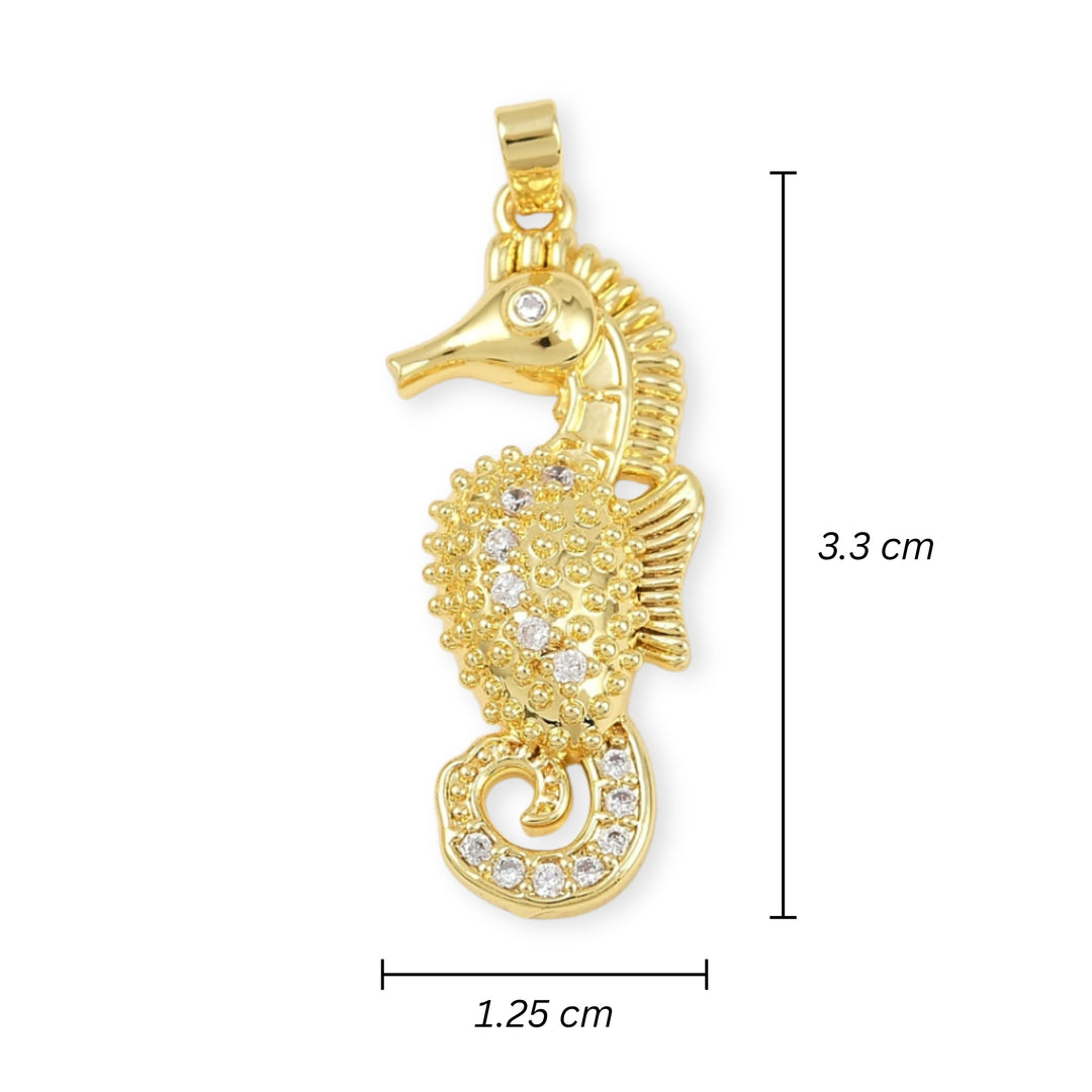 Medidas para Dije en forma de caballito de mar de chapa de oro con zirconia