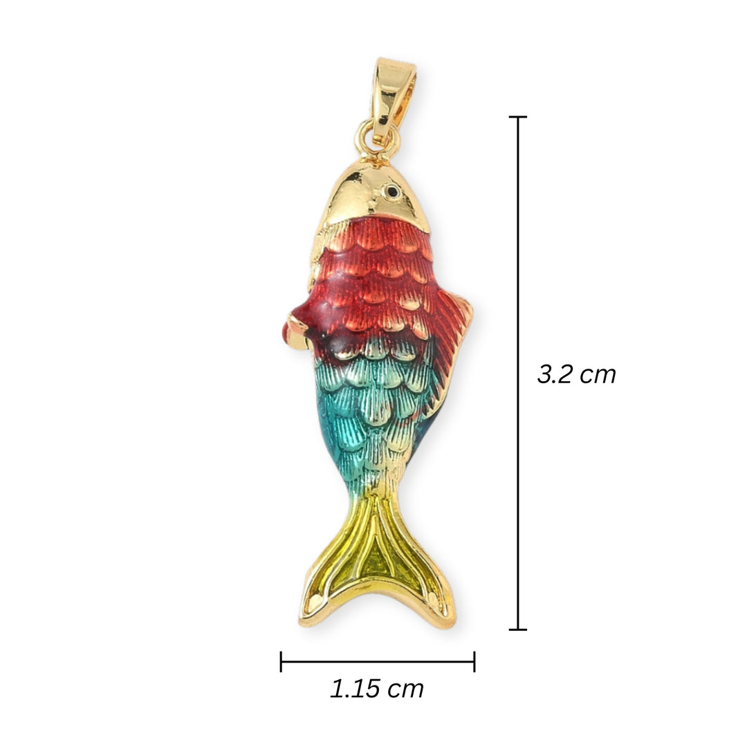 Medidas para Dije de pez esmaltado en rojo y azul con acabado dorado