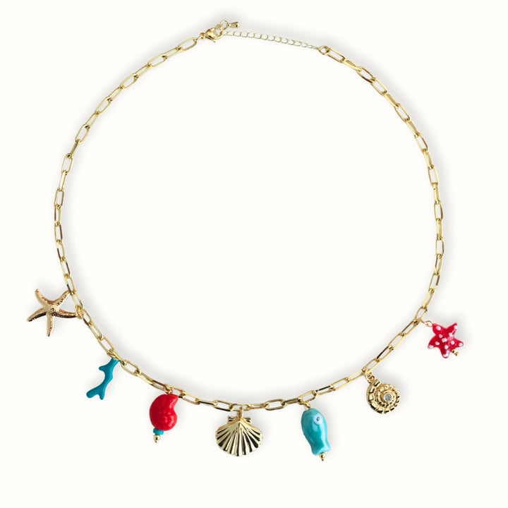 Collar con coral azul, pez y caracoles Naida