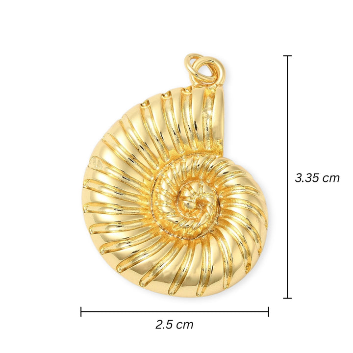 Medidas para Dije en forma de caracol dorado de chapa de oro