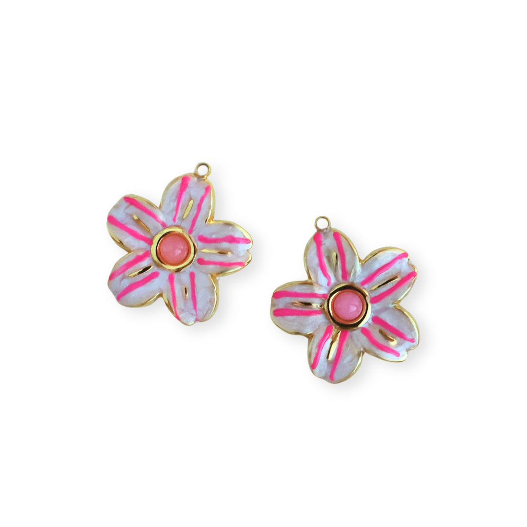 Detalles de dijes en forma de flor de acero inoxidable con esmalte rosa