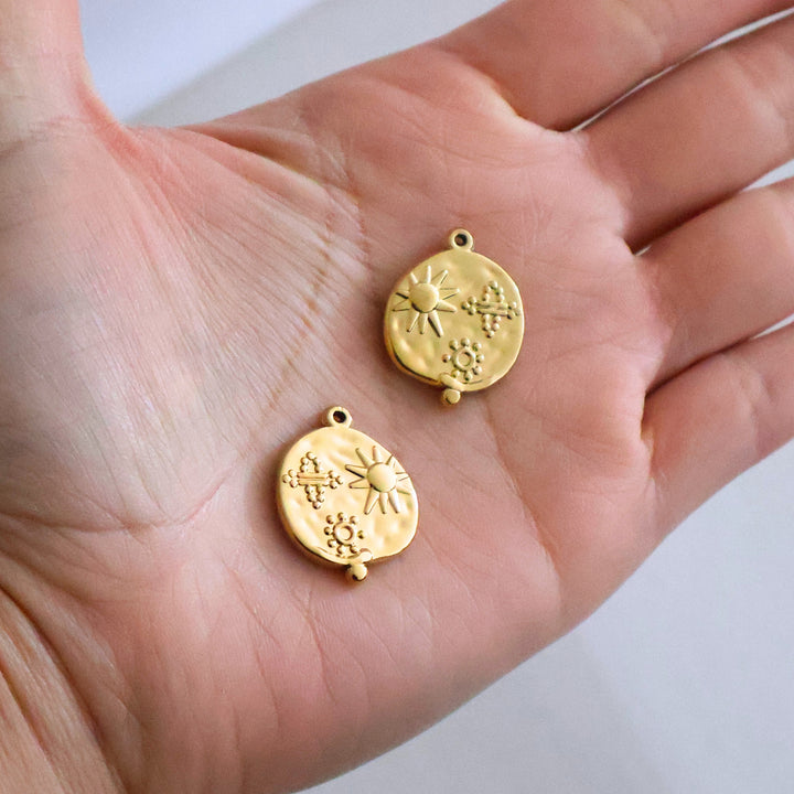 Dije de sol circular de acero inoxidable de mano