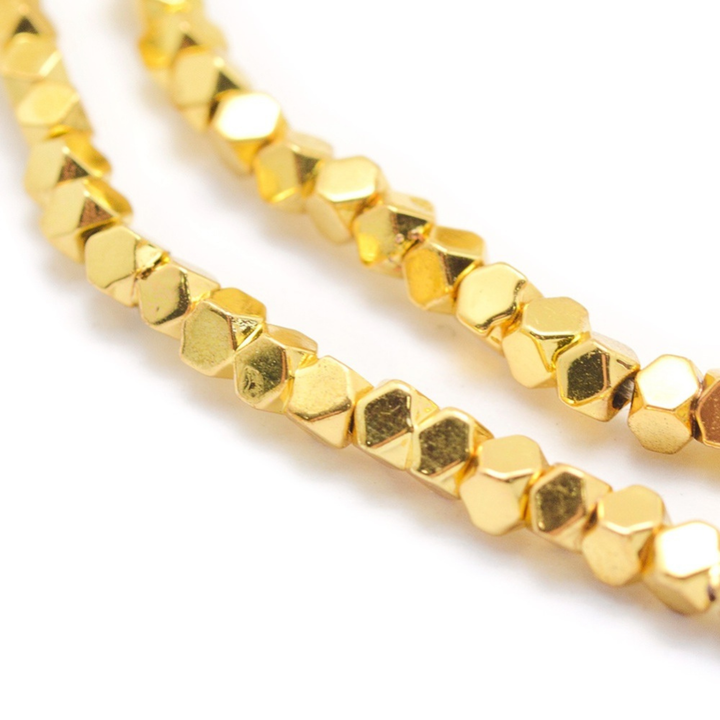 Detalles de Tira de hematita cúbica de 4 mm para joyería