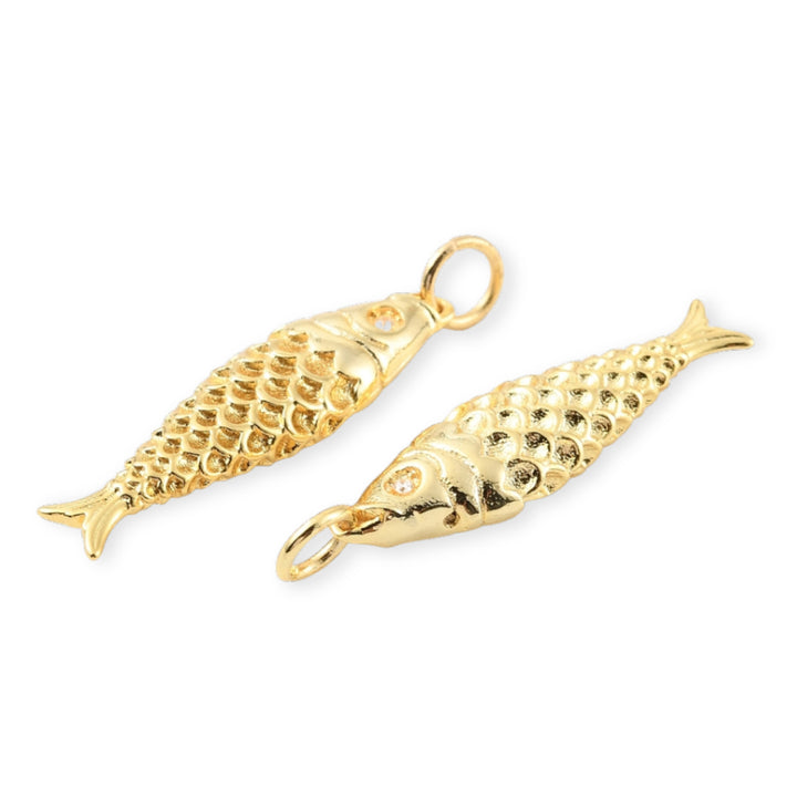 Detalles de Dije pez de chapa de oro con zirconia