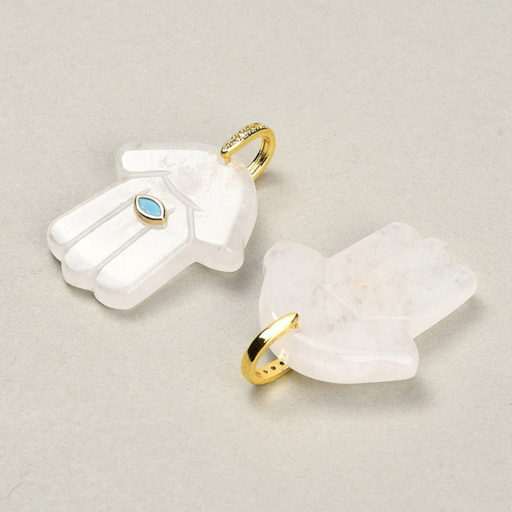 Detalles de Dije de cuarzo natural en forma de Mano de Fátima para joyería