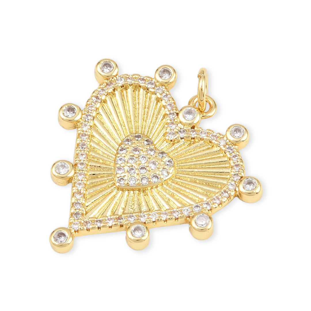Detalles de Dije de corazón de chapa de oro con zirconia