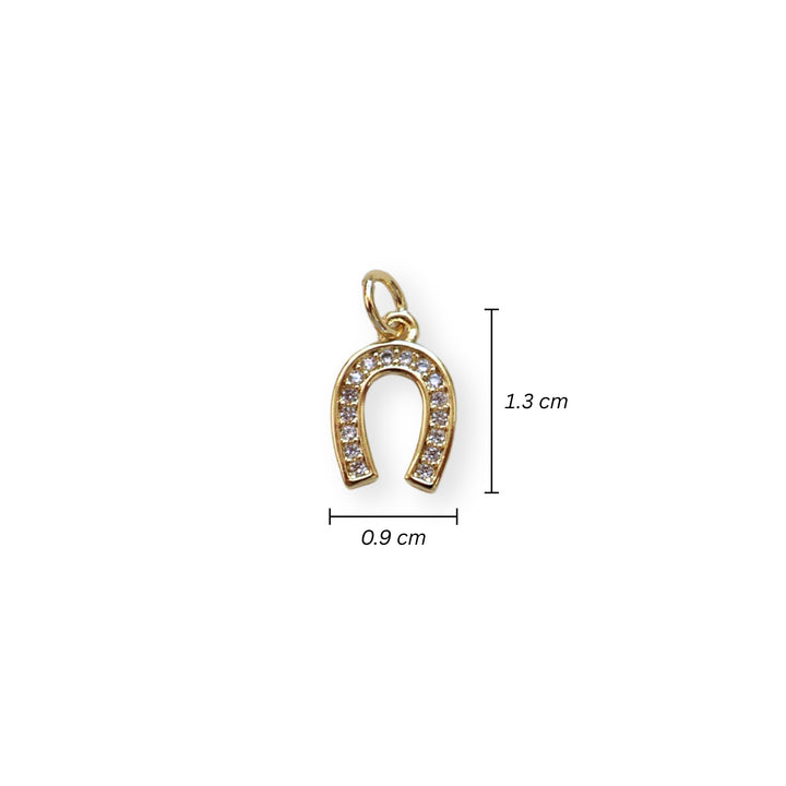Medidas para dije dorado en forma de herradura de caballo con zirconias